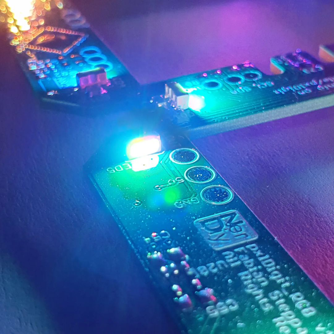 PCBWayOfficial's tweet image. On the pictures you can see the first test of the #pxlDigit PCB based on an #ESP32 Pico. Two SK1612 side leds are used to illuminate a segment.

😍Thanks to @nerdiyde &apos;s continuous innovative design.
@PCBWayOfficial will accompany you every step of the way!