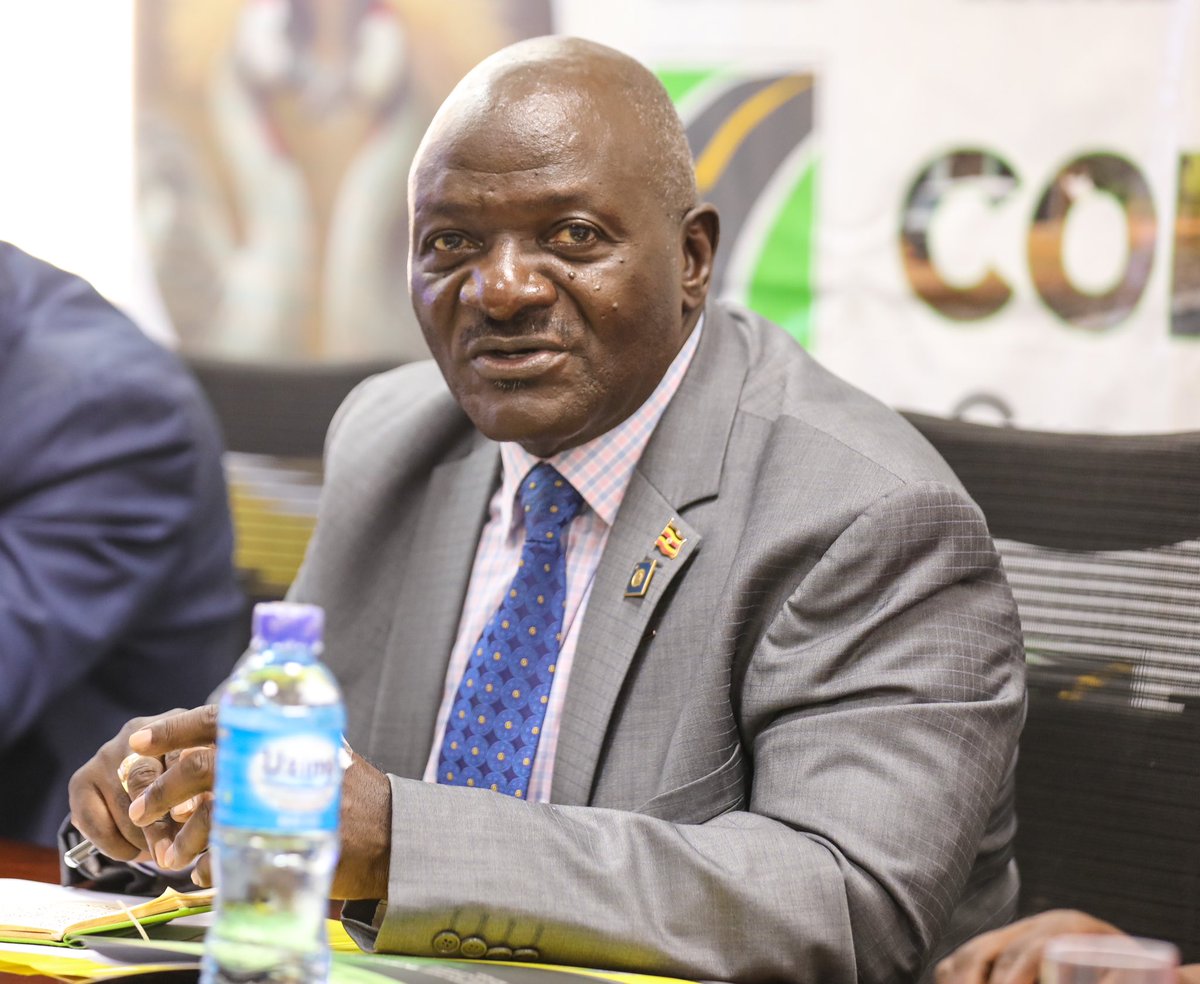 UNRA_UG's tweet photo. ✅GOOD NEWS: The contract for the rehabilitation of Matugga—Semuto—Kapeeka road [41Km] has been awarded to Abubaker Technical Services &amp; General Supplies Ltd, a local contractor, at a cost of UGX. 217Bn.

Rt.Hon. @RoseNamayanja &amp; Works Minister @GenWamala officiated at the event. https://t.co/ksjrnJOPvK