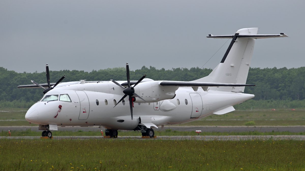 armingarea1836's tweet photo. 12 June 2023 RJCJ/CHITOSE
C-146A 11-3013 (EX Dornier328-100 N645HM)

#RJCJ #千歳基地 #C146 #Wolfhound #Dornier #Do328 #AvGeeks https://t.co/RpTuZtXNZg