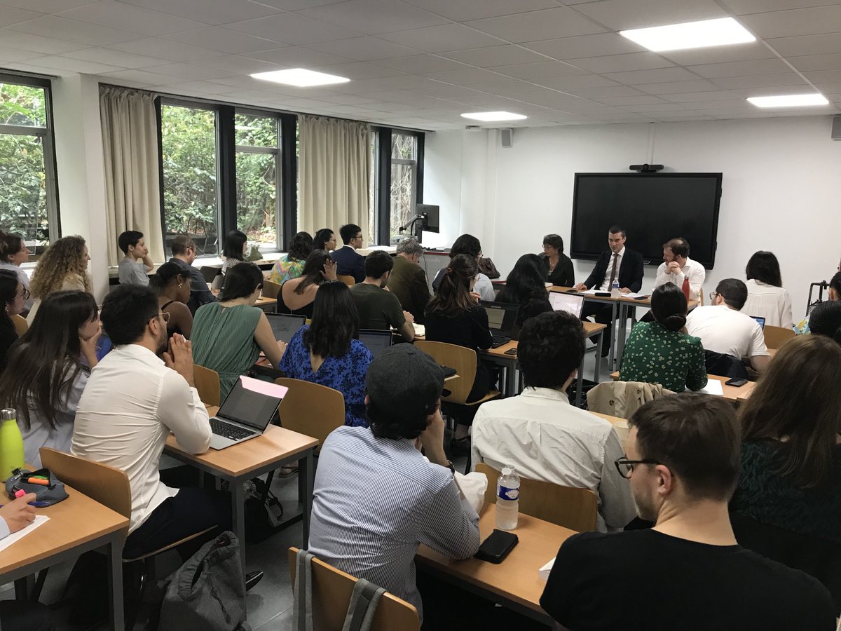 Démarrage de la Semaine Doctorale Intensive à Sciences Po en partenariat avec l’université Paris Nanterre, autour de l’ouvrage de Frédéric Rouvière sur l’Argumentation juridique. C’est parti pour une semaine riche d’échanges avec des doctorants du monde entier !