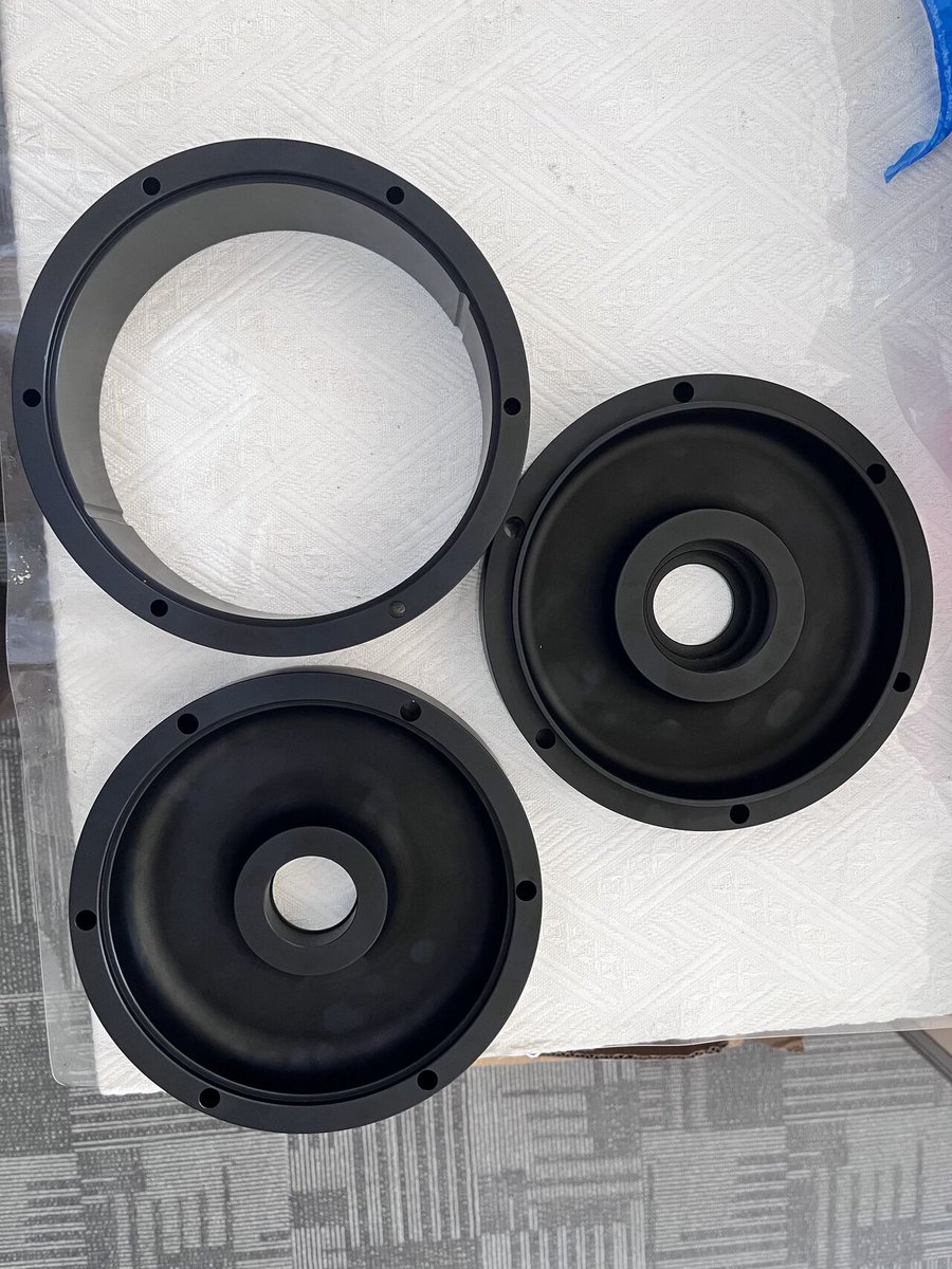 StphenZxw's tweet photo. CNC machining aluminum parts with black Anodizing
#machining #Anodizing
High precision, smooth surface，no glitch https://t.co/1NCDfgUhl8