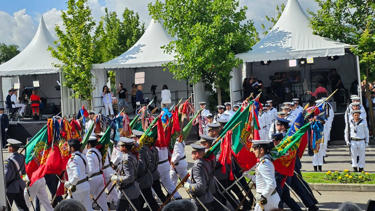 ShapiraDor's tweet photo. We spent a great weekend in Peso de Régua to celebrate #Portugalday, hosted by the President of 🇵🇹
--
Passámos um fim-de-semana maravilhoso no Peso da Régua celebrando o Dia de Portugal, a convite do Presidente da República Portuguesa 🇵🇹 https://t.co/AVXfqnVoRG