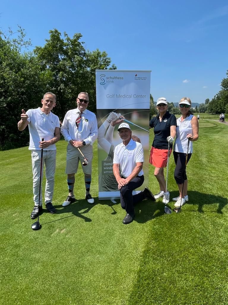 BossyGolf's tweet photo. Great week @ the #AlbatrosGolfTrophy! Proud to represent @SchulthessNews as their ambassador &amp; mingle with celebs, Dr.s, the Albatros team &amp; members. I hosted 2 clinics followed by a 9-hole comp, dinner &amp; prize-giving. A wonderful time connecting with everyone🤩 https://t.co/eQEHGN4K9j