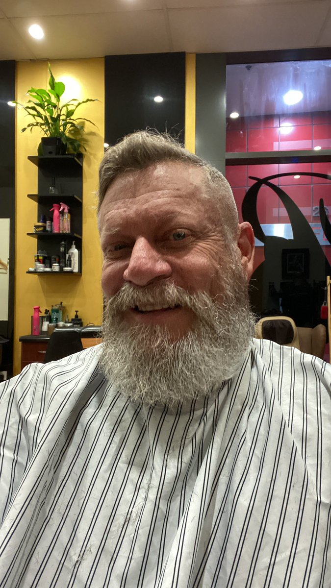 awesome cut by the incredible Rory at Bogarts on felix  in Brisbane 
<a href="/Bearbeauty19/">Bearbeauty</a> 
now ready to travel the world 😎😎