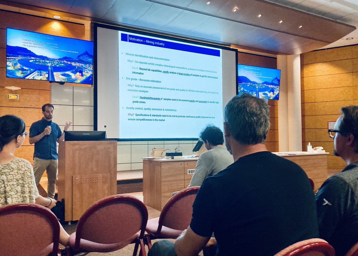 ESRF_Streamline's tweet image. High-throughput #powderdiffraction: this service is available at the @esrfsynchrotron for #academic &amp;amp; #industrial &amp;amp; it has been implemented on ID31. It is:
🔹A standard operating procedure;
🔹Reliable, fast, accurate, consistent &amp;amp; reproducible;
🔹Fully supported by #Streamline!