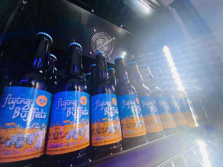 FlyingBuffaloUK's tweet photo. The Funky Indian Leeds 👉 The only place in West Yorkshire for #FlyingBuffalo! 🍻
Contact us today about getting Flying Buffalo in your bar or restaurant...
💻 https://t.co/fepQWwPPOa
📲 0800 688 9808
📧 sales@omnipresintl.com
#Beer #Lager #Monday https://t.co/nfdfA8HYmY