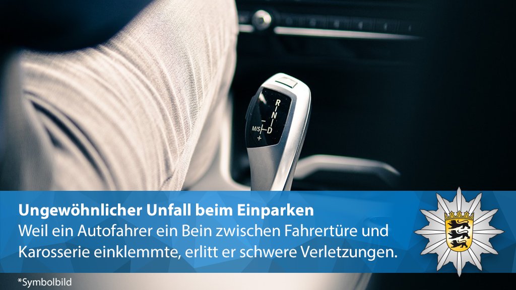 PolizeiUL's tweet photo. Am Freitag fuhr ein 66-Jähriger mit seinem #Audi in seinen Carport. Als er aussteigen wollte, klemmte er sich den linken Unterschenkel zw. Tür &amp; #Karosserie ein. Aus Schreck trat er auf das Gaspedal &amp; klemmte sich noch mehr ein. Er wurde schwer verletzt 🚑
https://t.co/5EDxzi7leI https://t.co/bxiN0F0SFF