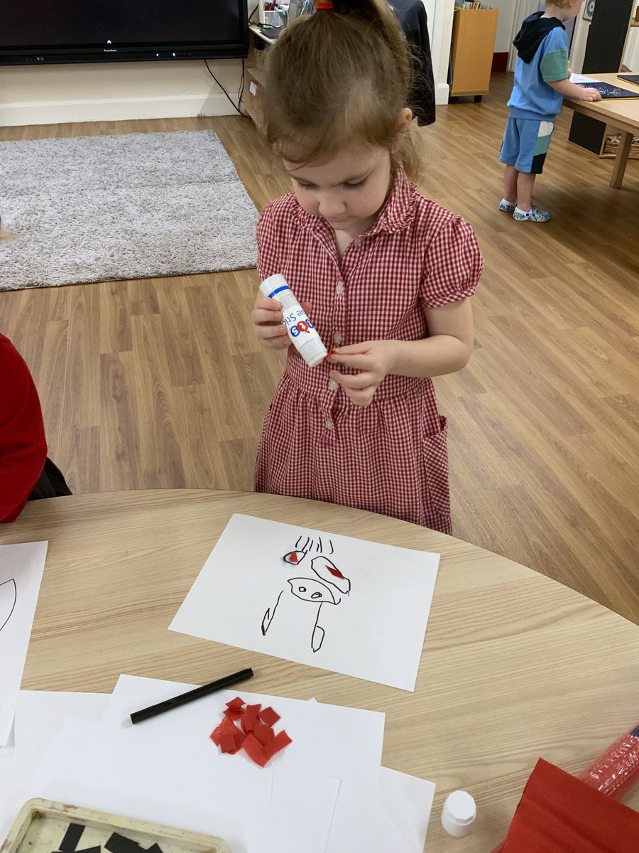 MrsBThomas77's tweet photo. Rising 3’s are learning about ladybirds this week. They wanted to practice their cutting skills to decorate their ladybirds. Some drew them and some used templates ⁦@NantYParcSchool⁩ https://t.co/8EbhYITMsD