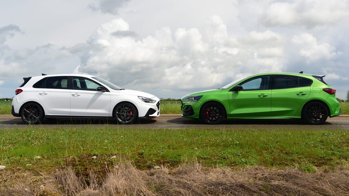 The Track Pack makes the Ford Focus ST better than ever, but is it good enough to beat the Hyundai i30 N in our latest twin test? >> aex.ae/3oZ7bhr