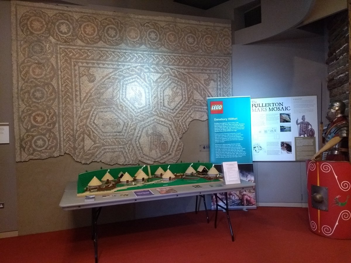 A joint offering for #MosaicMonday and #HillfortsWednesday?! A nice surprise to see the Lego version of the Danebury hillfort keeping the Fullerton mosaic company in the interesting Museum of the Iron Age in Andover.