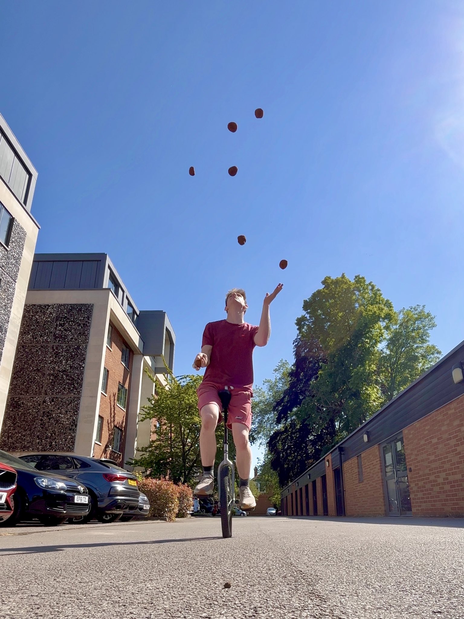 Tarzan Unicycle: Guinness World Record Attempt? - xrac9bf