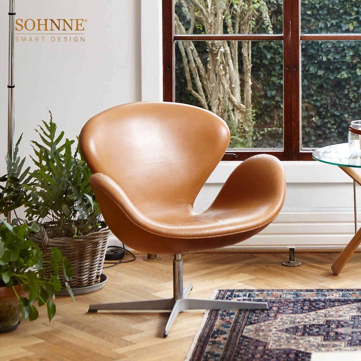 Step into the Danish Modern Era with our Swan Chair Replica ($1,239). Offer you a truly unique and innovative seating option.

#DanishModern #IconicDesign #ArneJacobsen #SwanChairReplica