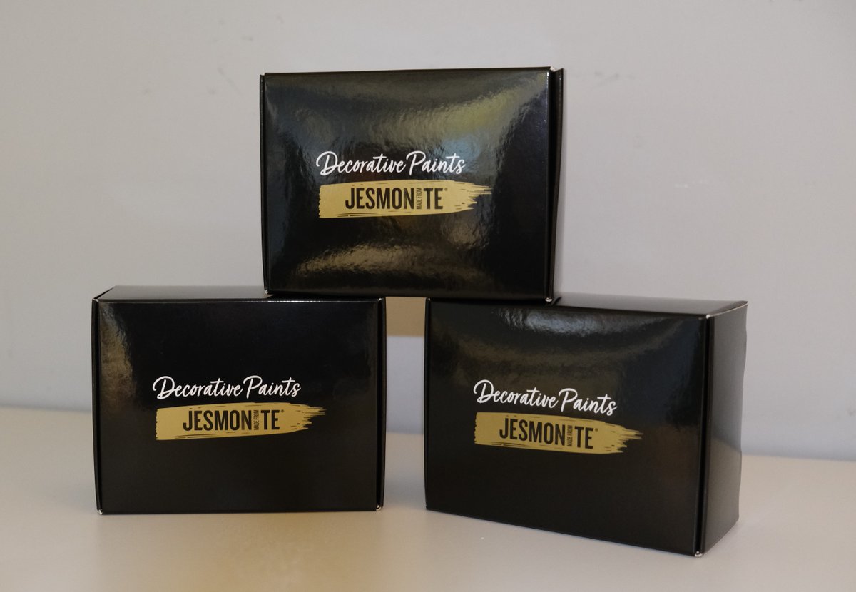 JesmoniteLtd's tweet photo. Unleash your creativity with our #Jesmonite Decorative Paints 👩‍🎨

Who's picked up theirs already? 🌟

If you're keen to get your hands on our latest products, DM us and we'll suggest some places to purchase 🤍

#JesmonitePaints https://t.co/jQTw1o5kHo
