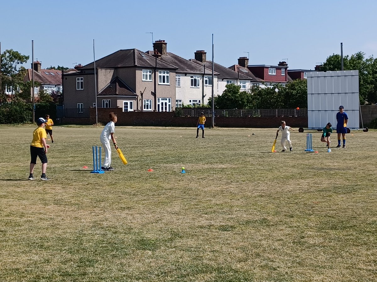 MertonSSP's tweet image. Happy Monday Merton! We&apos;re back at Old Ruts today with our Girls and Best Team Development Cricket Competitions. 12 teams across both events ready to hit for six!
