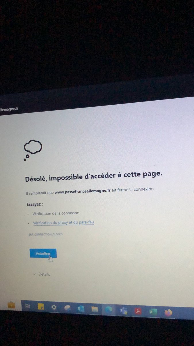 nsiiraa's tweet photo. C’est quoi cette arnaque moi la page elle s’affiche même pas … #passefranceallemagne https://t.co/CLMNv7ReqO