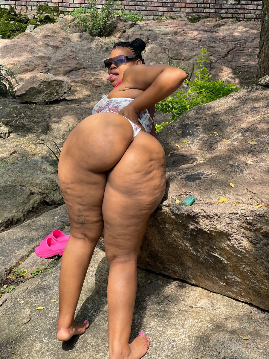 Zama_the__butt's tweet photo. Retweet then check your inbox ASAP 👇
https://t.co/0uHnYPRizb https://t.co/rkMQEmThfp
