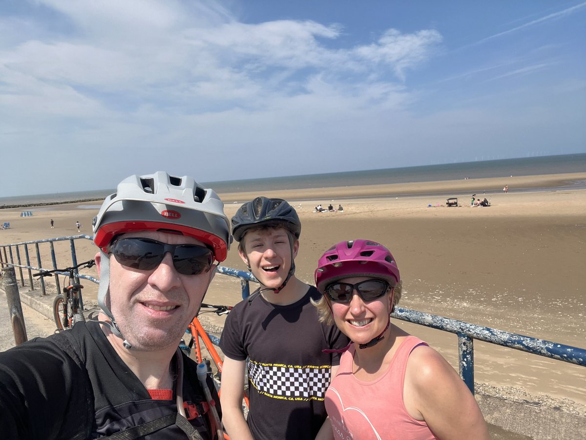 ColetteWarbrook's tweet photo. A most enjoyable weekend featuring two of my fave things ๐ด & ๐ in North Wales with two of my fave people.
#familyadventures #NorthWales #familycycling #talacrebeach #rhyl #prestatyn https://t.co/Qt871VcXgC