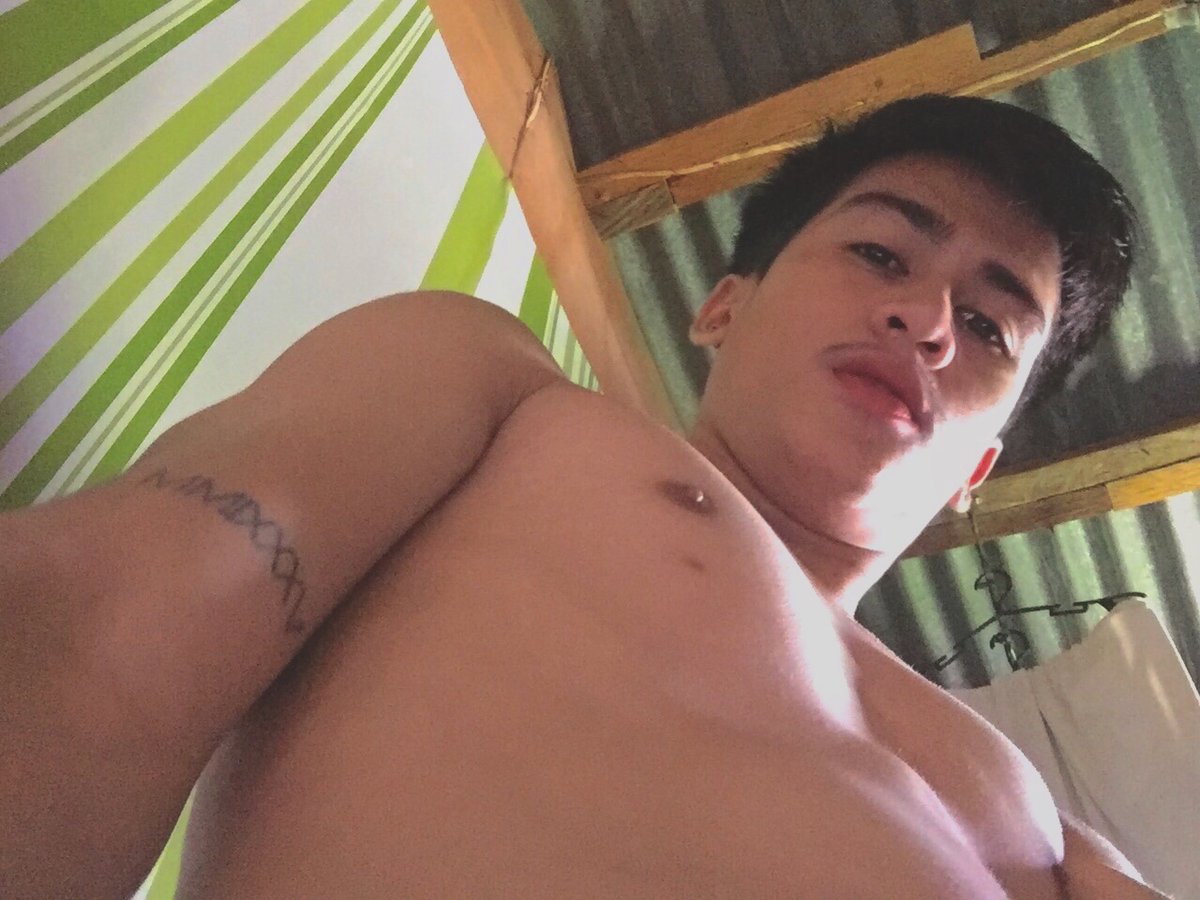 thanuxz's tweet photo. Oki🍆 https://t.co/JdY3u5tLvn