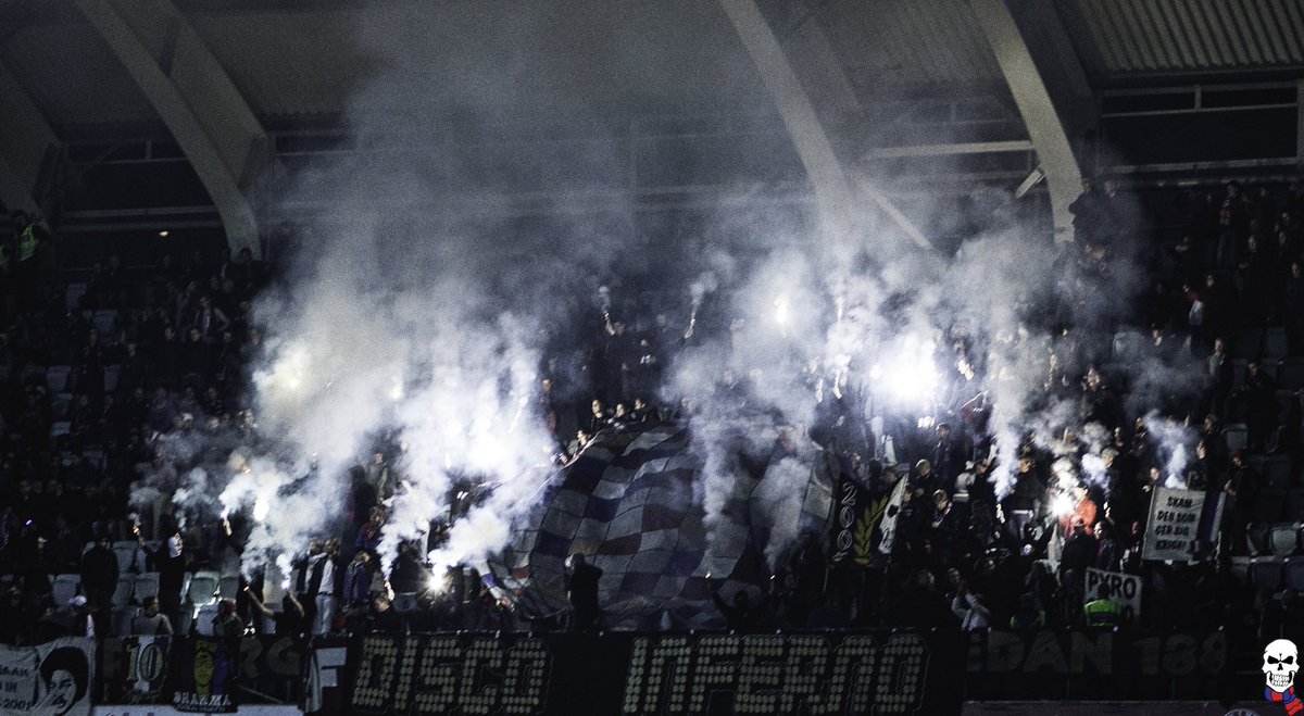 OstraSta1887's tweet image. I dag fyller Inferno Örgryte 18 år.
Östra Stå lyfter på hatten och tackar för den perfekta närvaron på Östra Stå sedan hemmamatchen mot Gefle IF 12/6 2005.