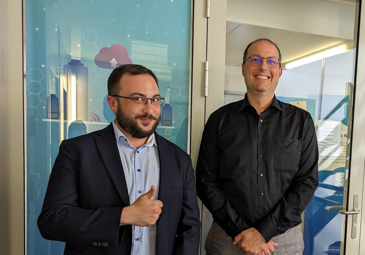 Thank you Florian Schütz @flschuetz for the insightful exchange and invitation to the National Cyber Security Centre - NCSC <a href="/GovCERT_CH/">GovCERT.ch</a>! 🙏 Fascinating to understand the challenges of #CyberSecurity from a federal perspective.