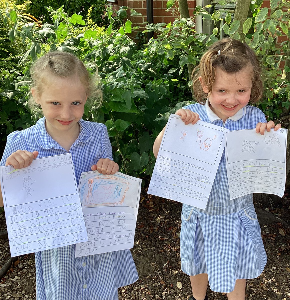 Brilliant story telling in Reception this morning! 🌟