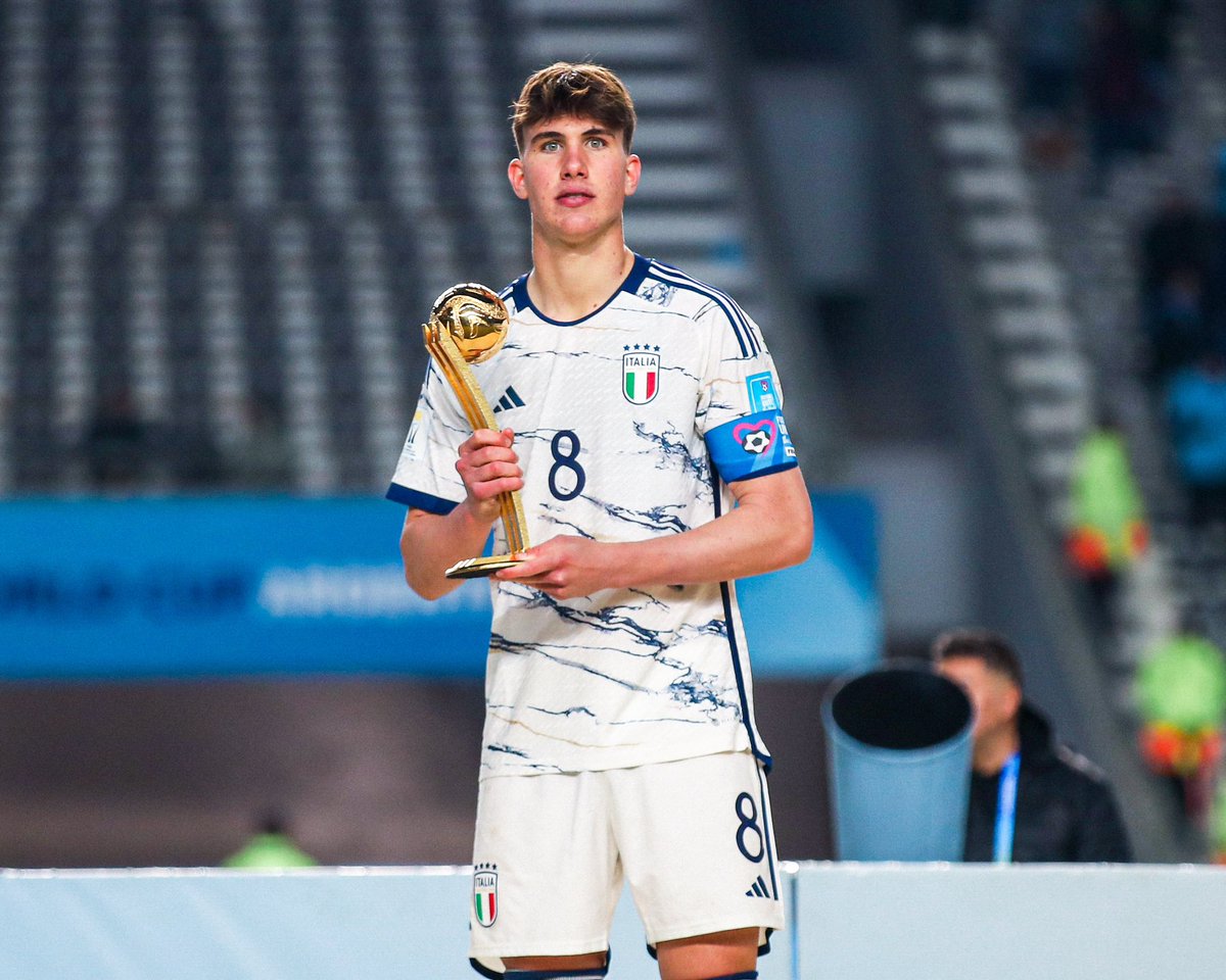 ChelseaFC's tweet photo. Cesare Casadei wins the Golden Ball and Golden Boot at the #U20WC! 💫🇮🇹 https://t.co/YuRFwVzDpy