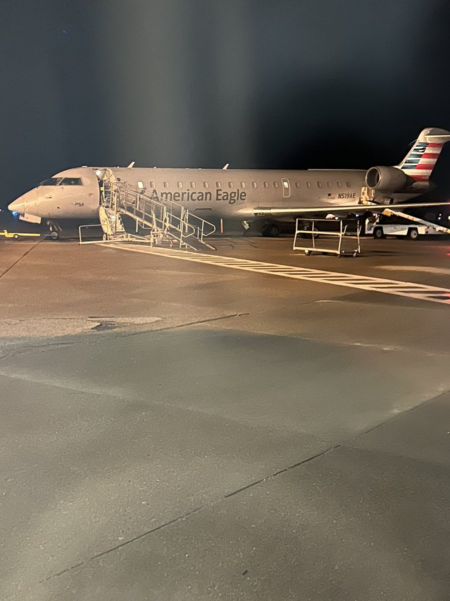 endicottjustin1's tweet image. Today I am off to Wisconsin to train on literacy instruction.  It’s been 7 years of traveling the nation and each time I am left with the same question, “how does a country boy like me get these opportunities!?”   Here is to high quality curricula. #openupela @openupresources
