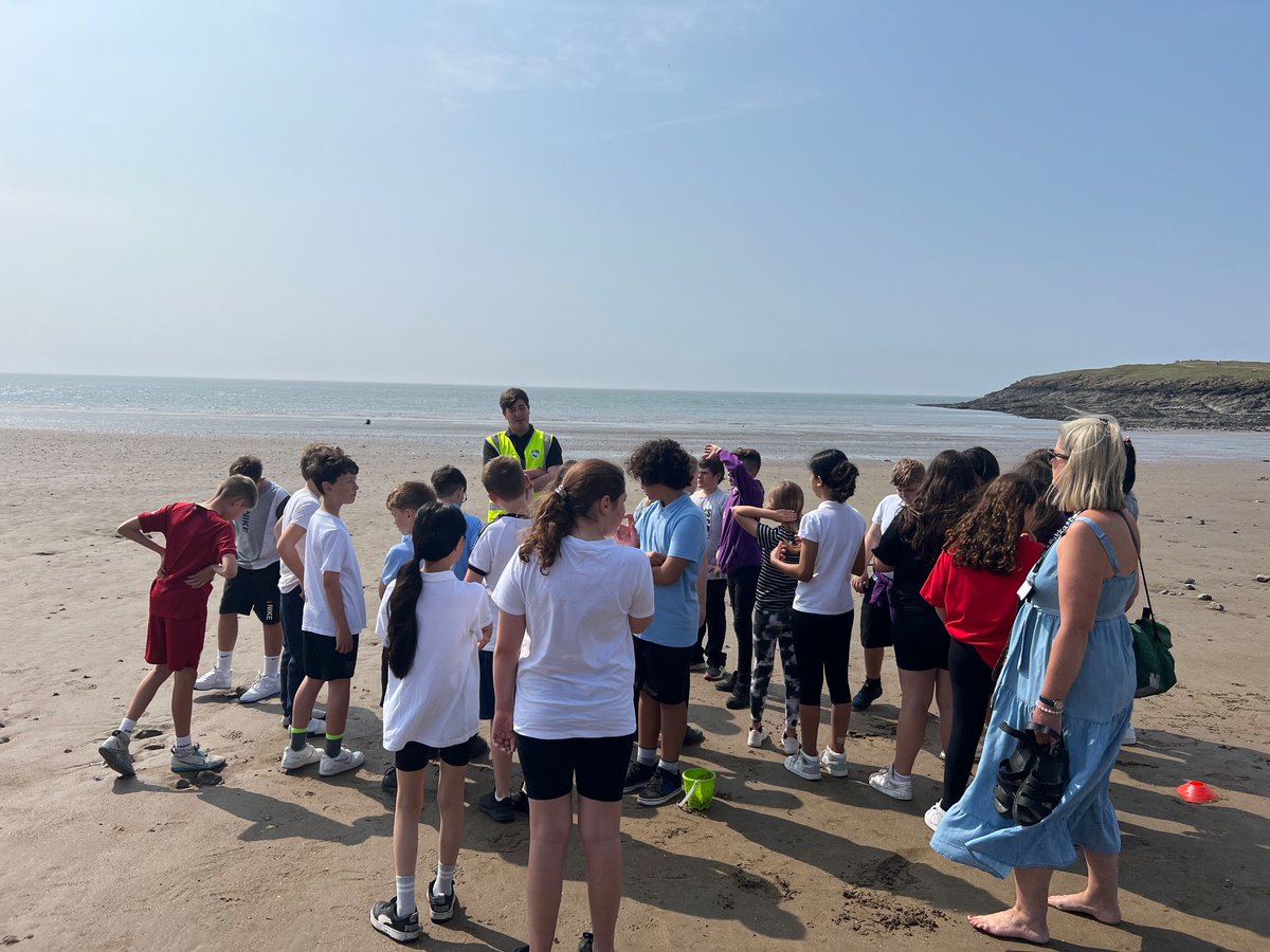 Gladstone Barry tweet media