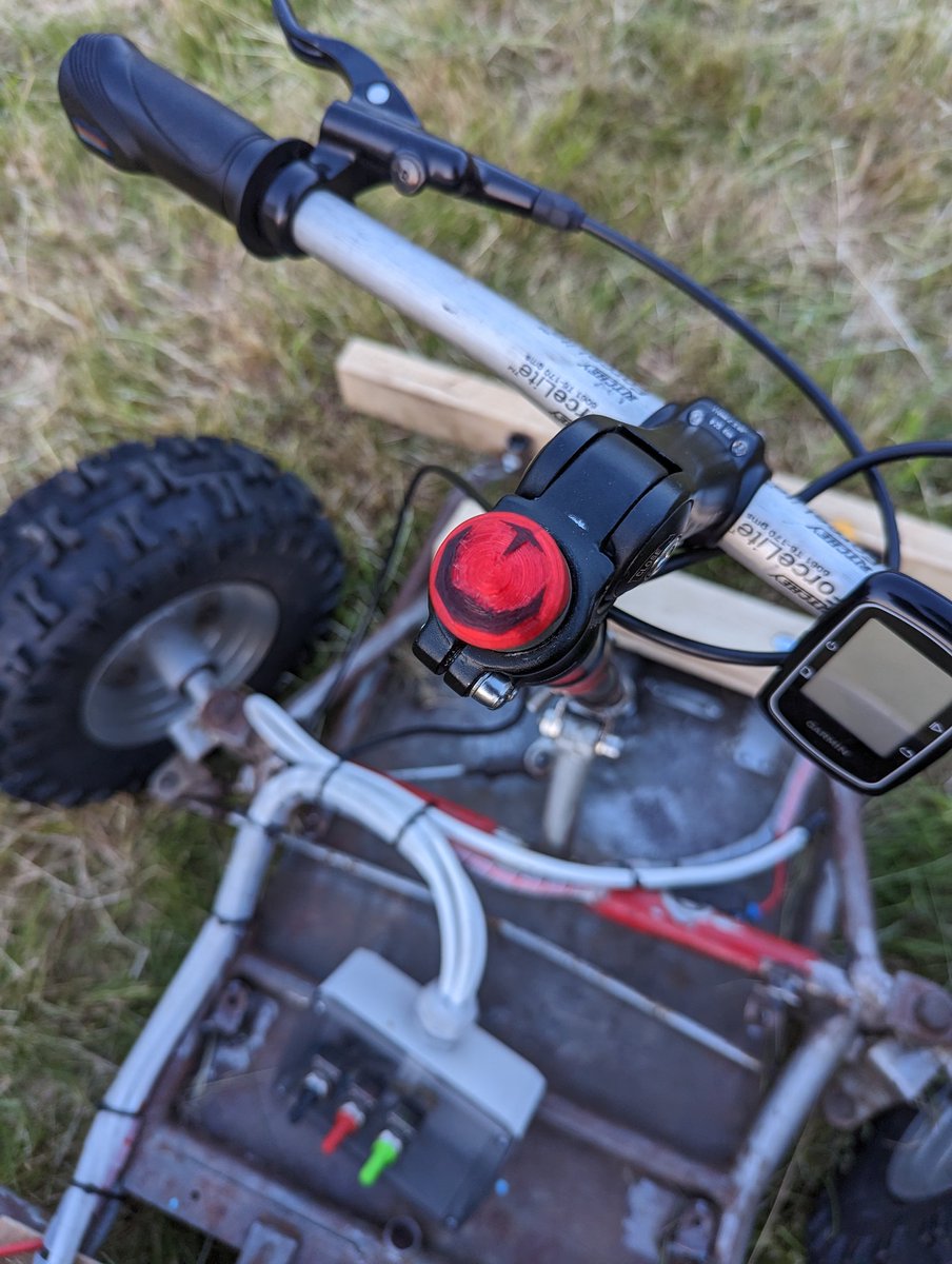 CannonFodder's tweet photo. Had a great time at #footfest this past weekend, well looked after by @drfootleg , Caroline and her amazing home made cooking/baking. Don't how Paul found the time to design and print this stem cap for my @Hacky_Racers build. https://t.co/UaswkzpTk6