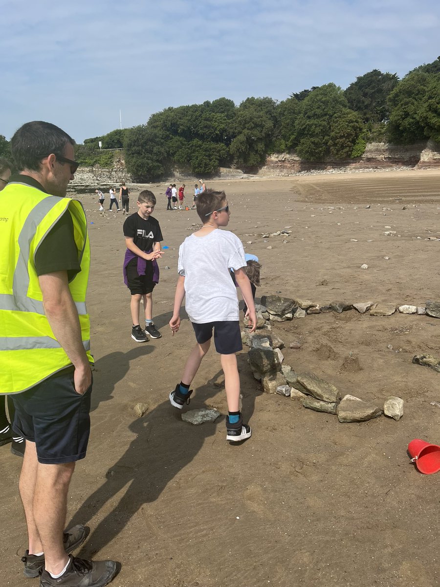 Gladstone Barry (@gladstonebarry) on Twitter photo Gorgeous day to be at the beach! Year 6 building sea defences - teamwork! <a href="/WalesMonitoring/">Wales Coastal Monitoring Centre</a> Gorgeous day to be at the beach! Year 6 building sea defences - teamwork! <a href="/WalesMonitoring/">Wales Coastal Monitoring Centre</a>