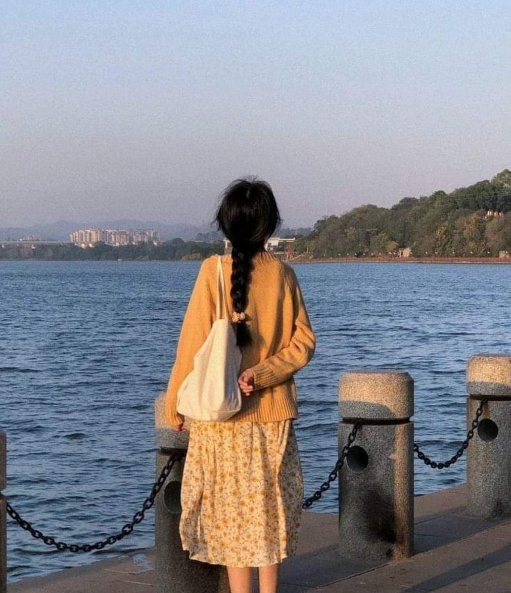 اےموسموں کو بدلنے والے رب 
ہمارےدل کی خزاں کوبہار
میں بدل دے ...✨♥️