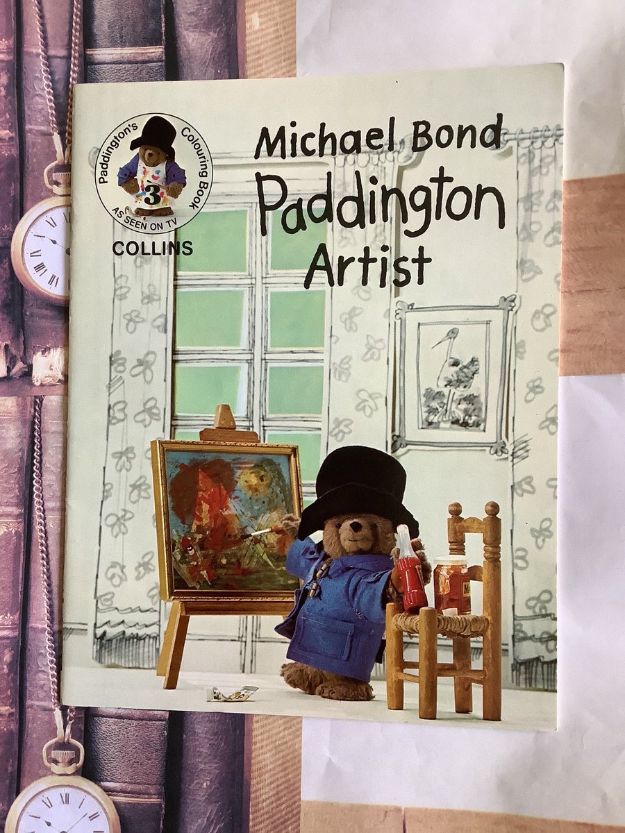 This very rare 1976  #PaddingtonBear #ColouringBook will make a WONDERFUL and #NostalgicGift etsy.com/listing/146010… #MichaelBond #ArtistGift #RetroGift #VintageGift