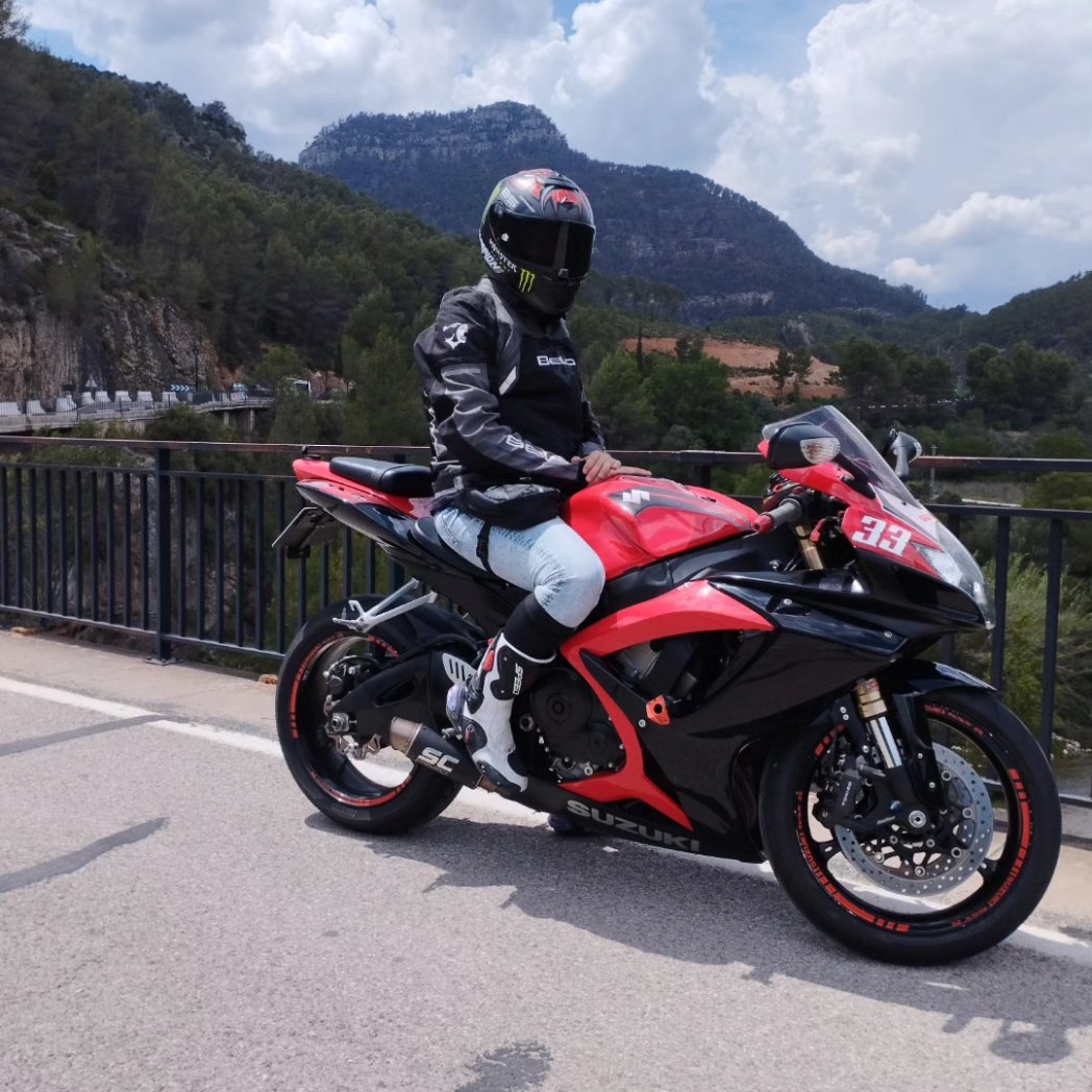 En 2020 tu "hermanita" casi me arrebato la vida y condenarme a una silla de por vida, pero..... Cuando tu pasión es tu forma de vida🫶🫶🌄 #domingueros #moteros #lioteam rutita dominguera✌️✌️