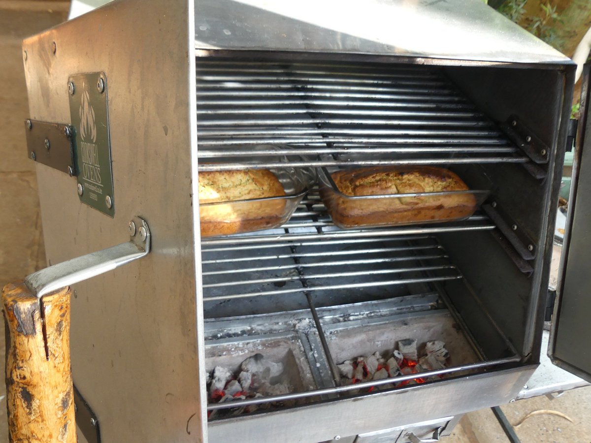 cookswelljikos's tweet photo. Always dreamed of baking more and making a bit of money while at it? 

Check out the amazing @bakingwithamari  who lead the BEST baking classes ever! They have trained dozens of bakers all over Kenya using our KPLC proof charcoal ovens to start successful baking businesses. https://t.co/6VDqmJGqE8