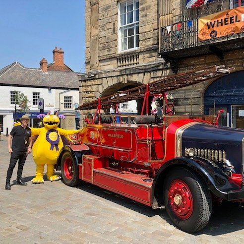 WFMuseums's tweet photo. The dream became a reality! ππ
Thanks to everyone who came by and met Dennis and Ilbert at @PontefractCivic's #Wheelfest.
We'd love to see your photos and selfies! Reply to this tweet or tag us πΈ https://t.co/zLRG6t92BZ