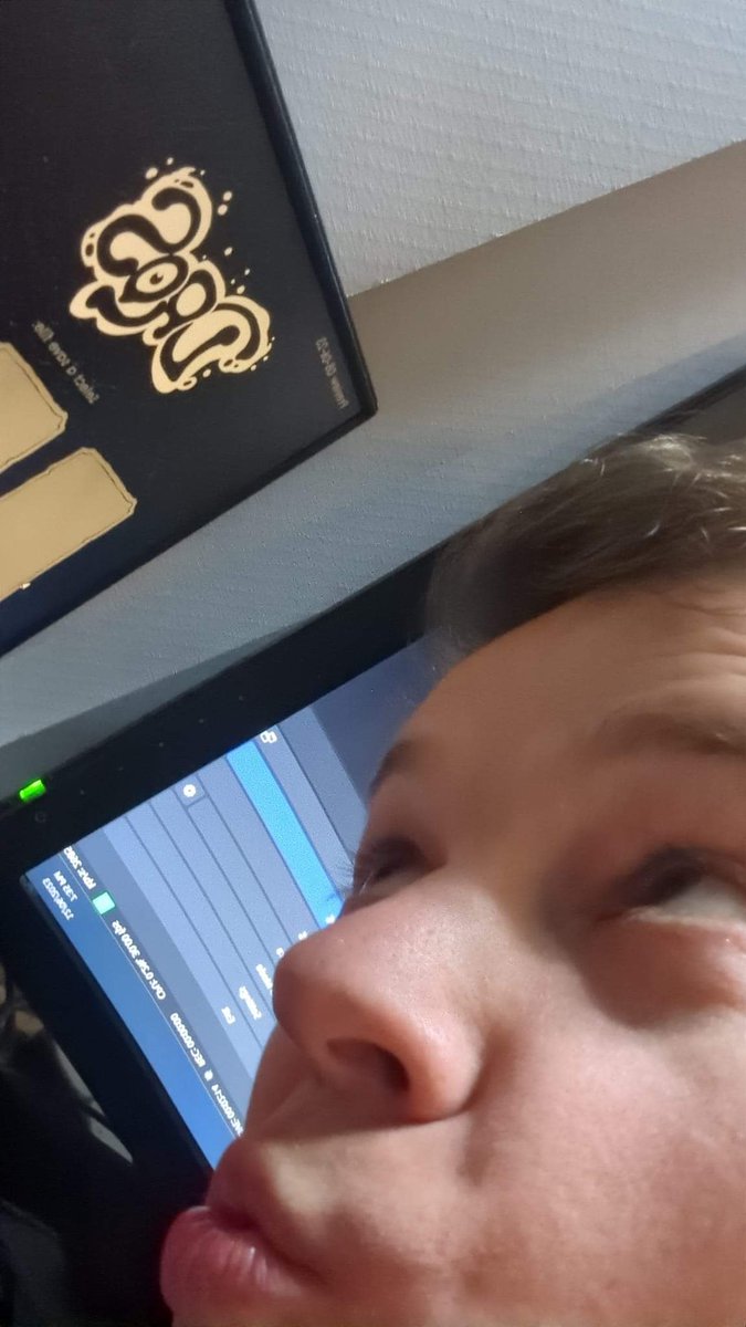 ThomasKuzma91's tweet image. Sord? No, DROS! The lovely people at @DROS_game lent me a demo of their up coming #indiegame called Dros. I am so happy to be representing the Aussie gaming scene in this way! 

twitch.tv/tk_hubworld?sr…

#dros #australiangames #twitchstreamer