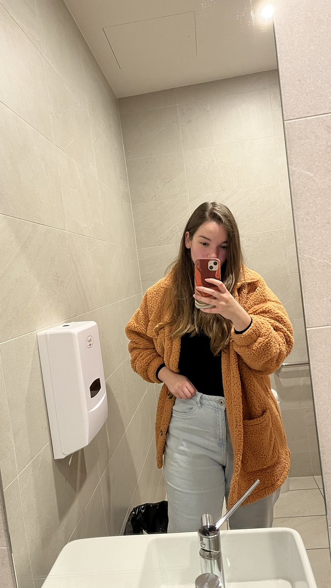 annabellems 🍑 tweet media