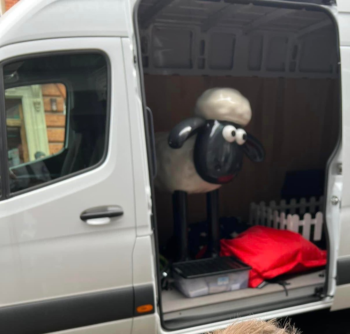 Look who’s arrived at our local shopping centre in #Gosforth @shaunonthetyne,looking forward to the full flock arriving on Tyneside later this year #Sheep365 shaunonthetyne.co.uk