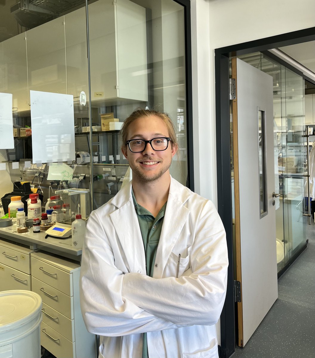 We are delighted to welcome visiting students Yu-Jen Hsueh from John's OC course at <a href="/FU_Berlin/">Freie Universität</a> and Patrick Loftus who visits us all the way from Indiana University😮. We hope you enjoy your stay in our group.