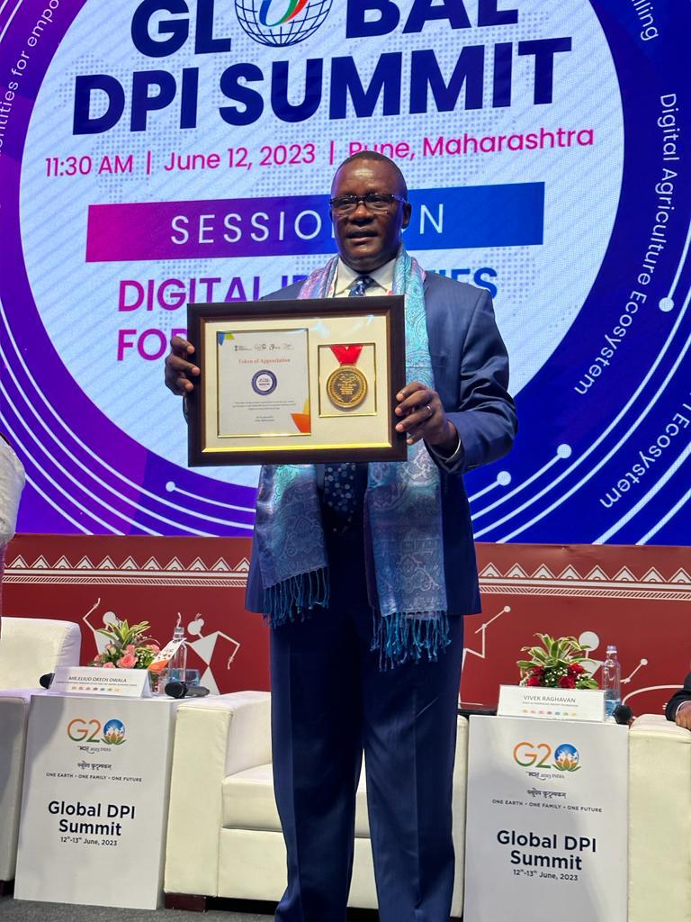 EliudOwalo's tweet photo. At the ongoing G20 DGI Summit in India, I chaired a panel session comprising Mr. Jonathan Marskell, Senior Program Officer, World Bank, Mr. Vivek Raghavan, Chief AI Expert at EkStep, Foundation, Mr. Rene C. Mendoza, Assistant National Statistician for https://t.co/1LTOHQRnoj