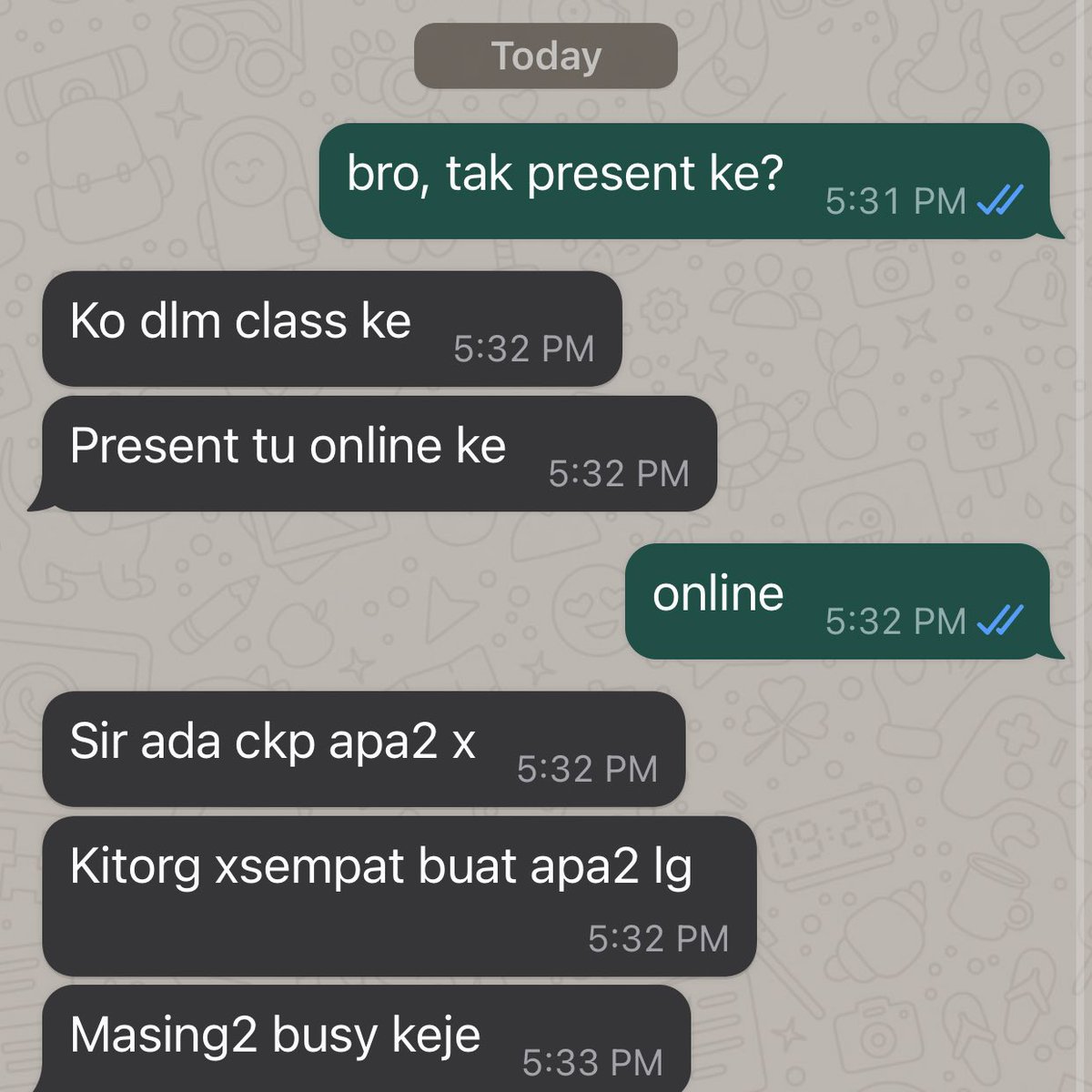 HakeemBahari's tweet photo. Crazy.
If you're busy working then just work la. Tak payah sambung belajar kalau macamni.
Dengan tak tahu deadline bila. Macamana boleh dapat kerja aku pun tak faham.
No ethics to the lecturer langsung. https://t.co/9UtK6eCcDb