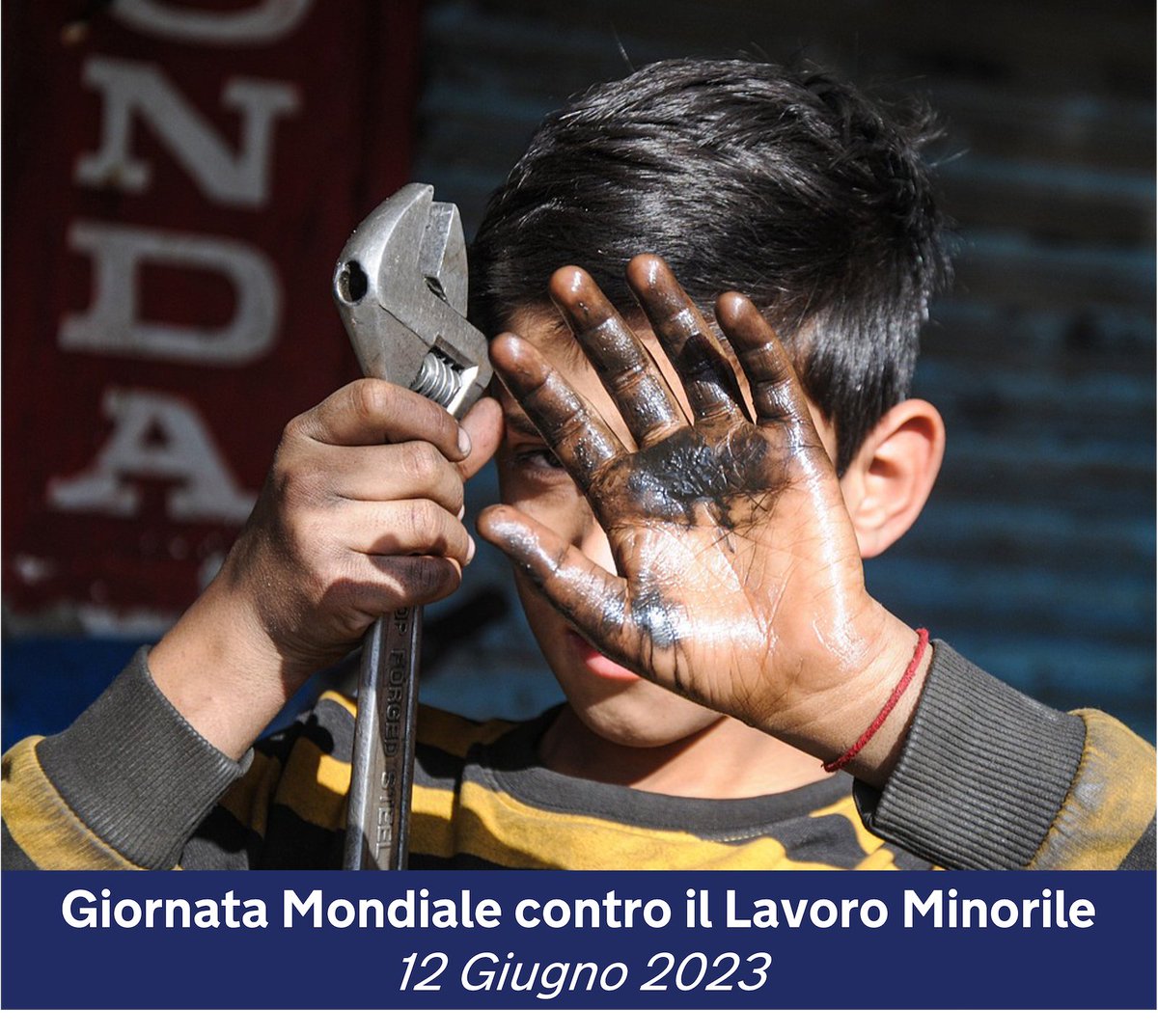 Ognuno di noi può fare la differenza nel suo ambito di azione. Possiamo fare #scelteconsapevoli come consumatori, favorendo aziende che si impegnano a garantire la #tracciabilità e la #responsabilitàsociale .

#StopLavoroMinorile #GiornataMondialeControIlLavoroMinorile