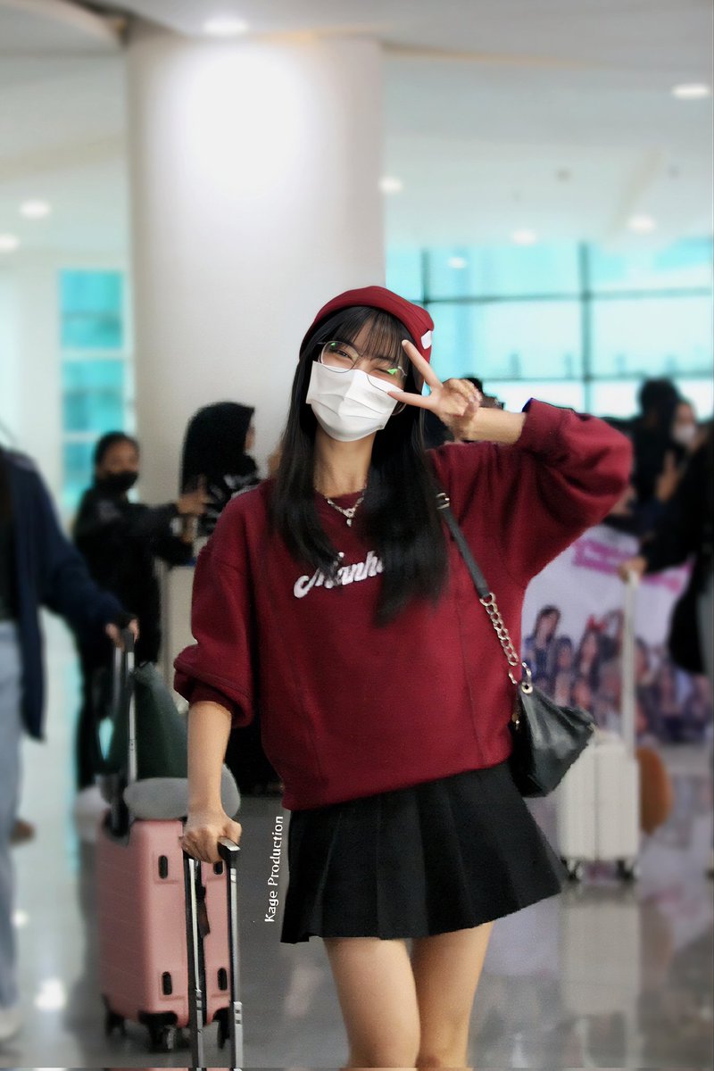 kagessama_'s tweet photo. Fiony Alveria Tantri
@A_FionyJKT48 📷
#JKT48AirportFashion 
#banjarmasin 

~Team Kage Production:
@avelinnnnnn @AldeErwanto7 @Putra_zeta25 ~ https://t.co/4uAaZ21gPk