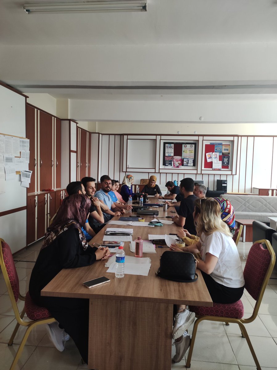 2022-2023 Egitim Öğretim Yıl Sonu Öğretmenler Kurulu Toplantımız Okul Müdürü Vekili Rukiye Kaya Ülke Başkanlığında ve tüm öğretmenlerimizin katılımlarıyla gerçekleştirildi.
<a href="/bismilmem/">Bismil İlçe Milli Eğitim Müdürlüğü</a> <a href="/meb_dinogretimi/">MEB Din Öğretimi Genel Müdürlüğü</a> <a href="/Murat4Kucukali/">Murat Küçükali</a>