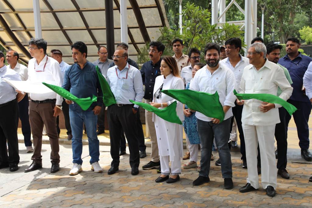 Dr. Shelly Oberoi tweet media