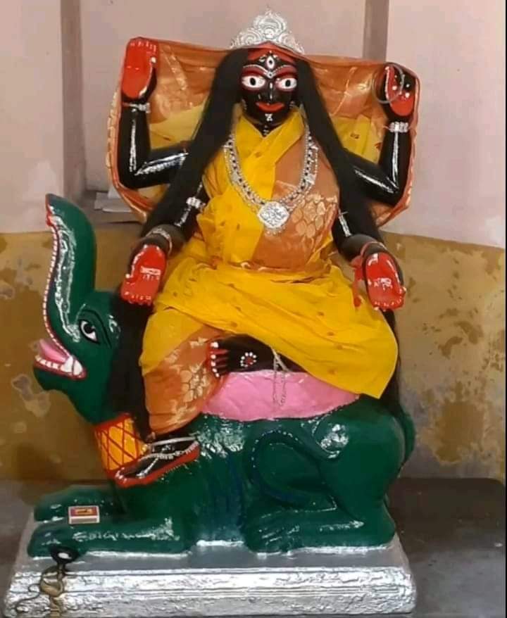 TIL 
Never seen this Devi a syncretic form of Kalika and Ganga. Its from Bhukailash temple of Khidirpur Rajbari
Kaliganga devi