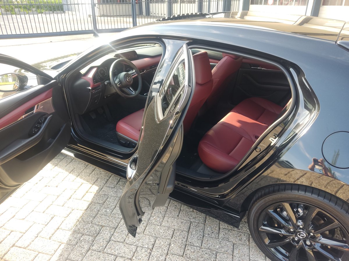 MdeRuiter83's tweet photo. #mazda #mazdanederland #mazda3 #aeropack #remus https://t.co/cKlvvTT8SP