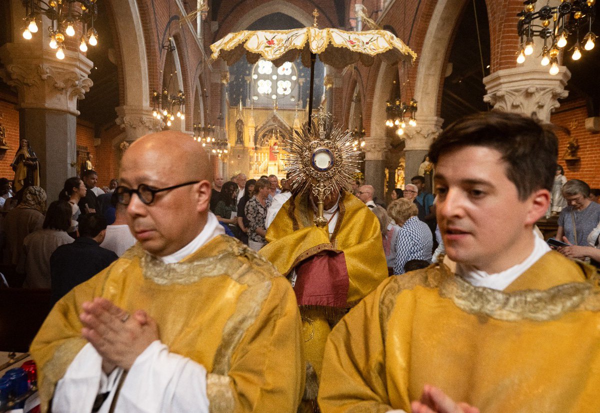 catholiclondon tweet picture