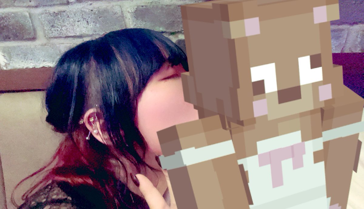 Yaci56's tweet photo. オフ会で、オビワンのほっぺにキスしてきた♥️ https://t.co/mKpLDAF2Cj