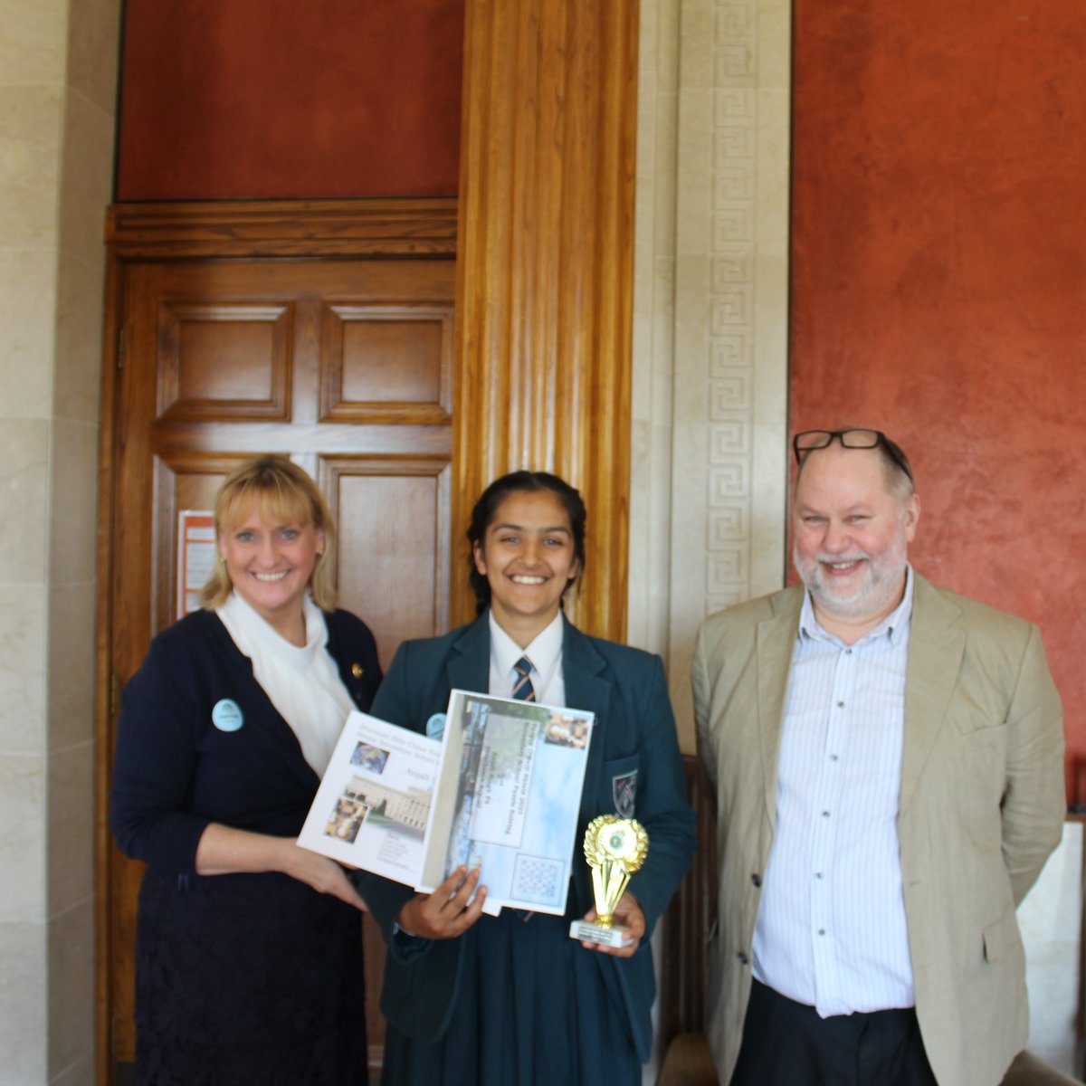 Strathearn_Sch's tweet image. Well done to Anjali Singh who placed second in The Belfast Scholastic Fergus O’Neill Shield! What a wonderful celebration at Stormont.  #puzzle #solving #chess #championship #Belfast #NorthernIreland #success #encourage #empower #excel